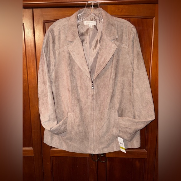 Studio Works Women's Tan Blazer - Picture 1 of 6